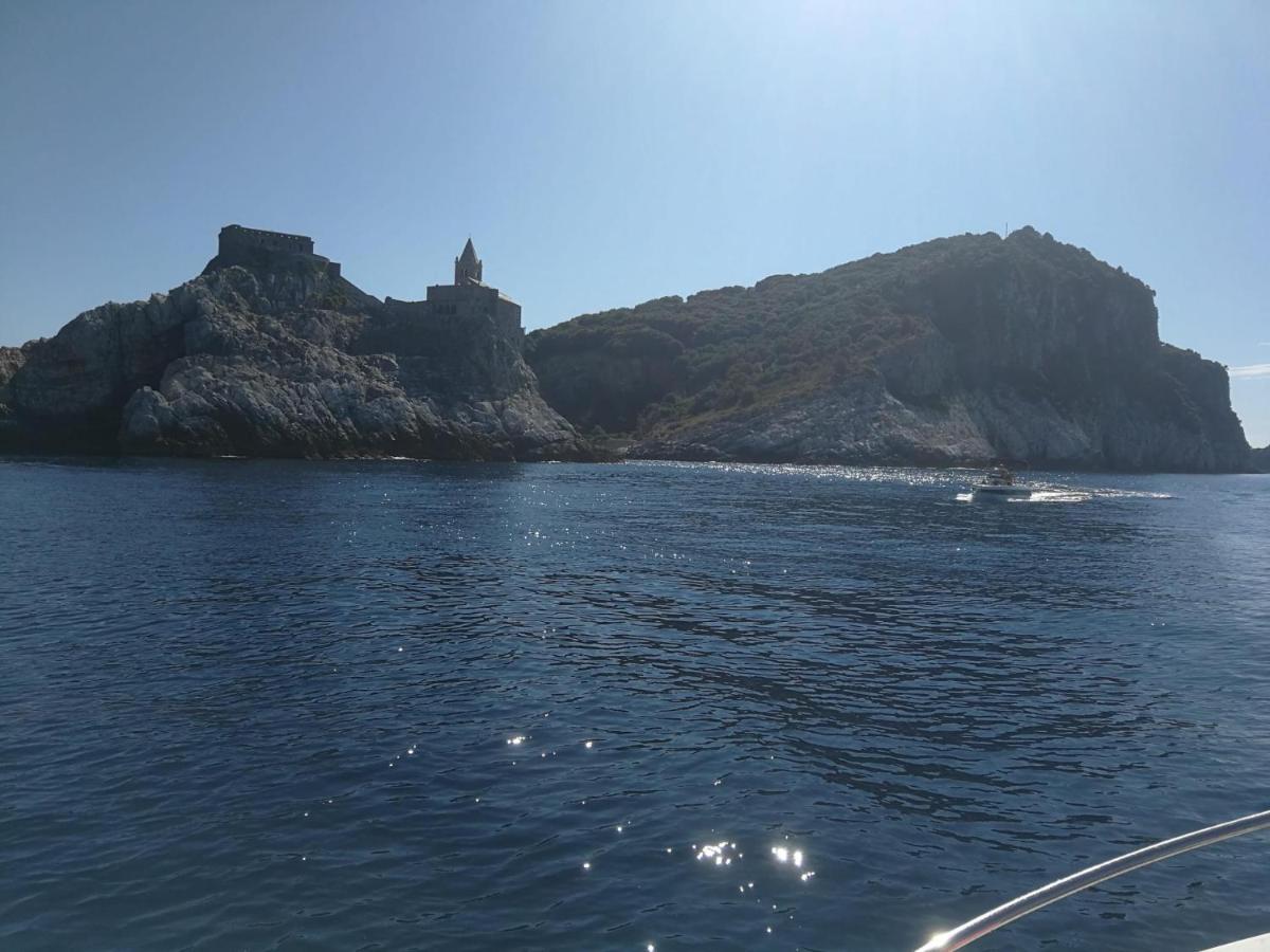 A Casa Di Gaia Hotel Ricco del Golfo di Spezia Luaran gambar