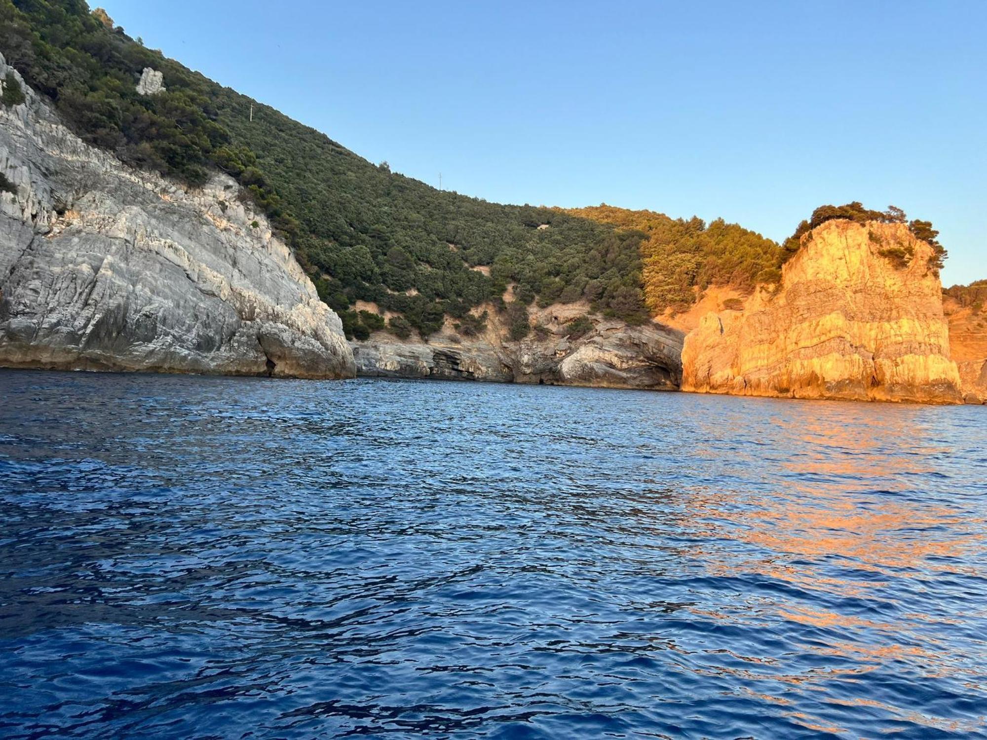 A Casa Di Gaia Hotel Ricco del Golfo di Spezia Luaran gambar